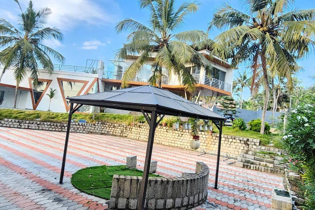 The Urban Getaway Villa Thiruvananthapuram Ngoại thất bức ảnh